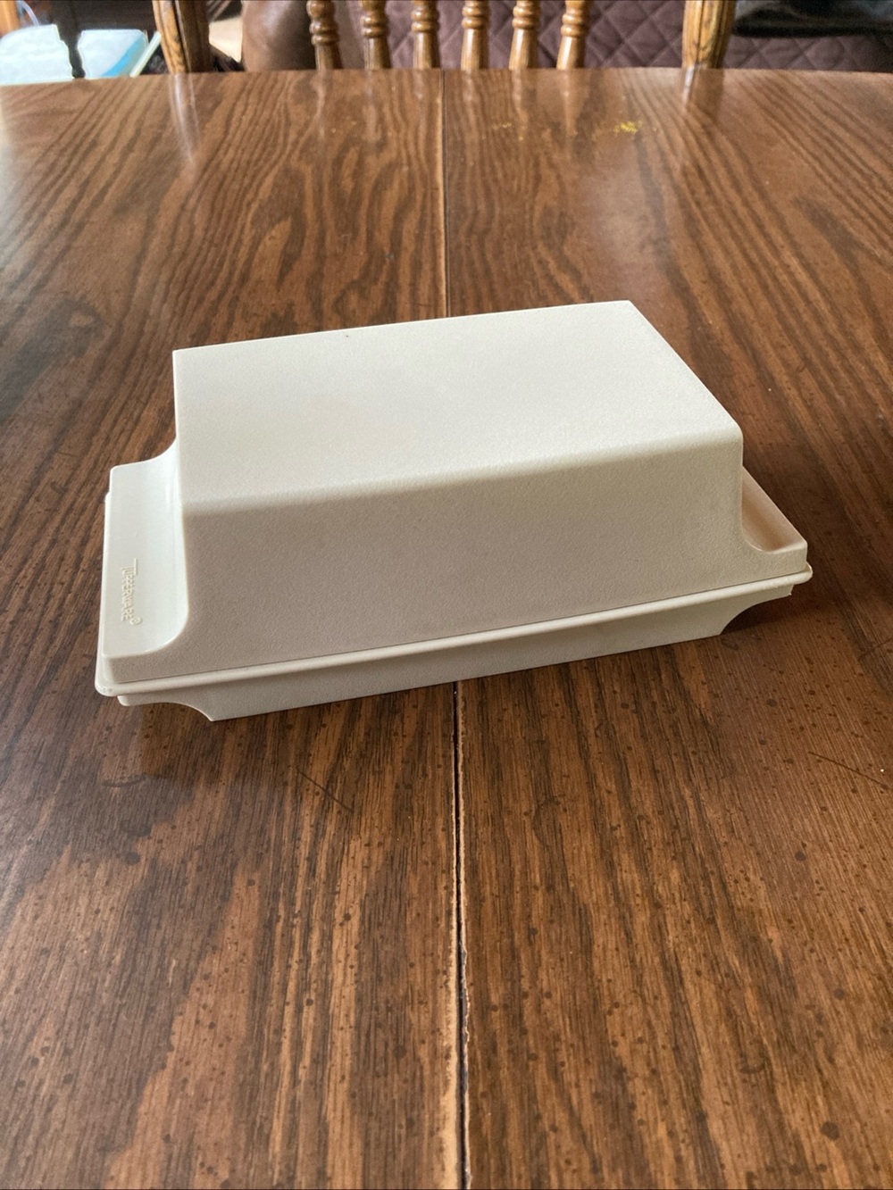 Vintage 70–80S beige/almond plastic Tupperware butter/cream cheese container